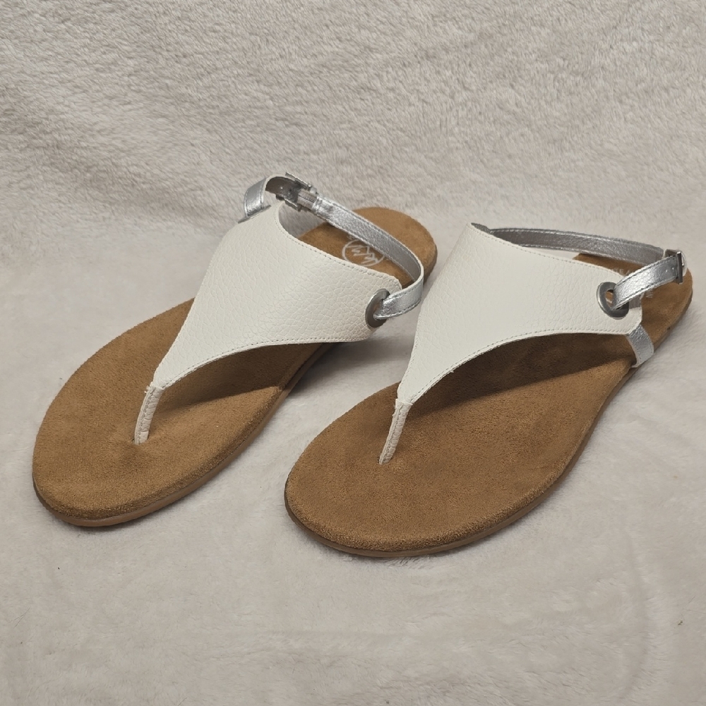 New w/o Box White Mountain White and Silver Sandals